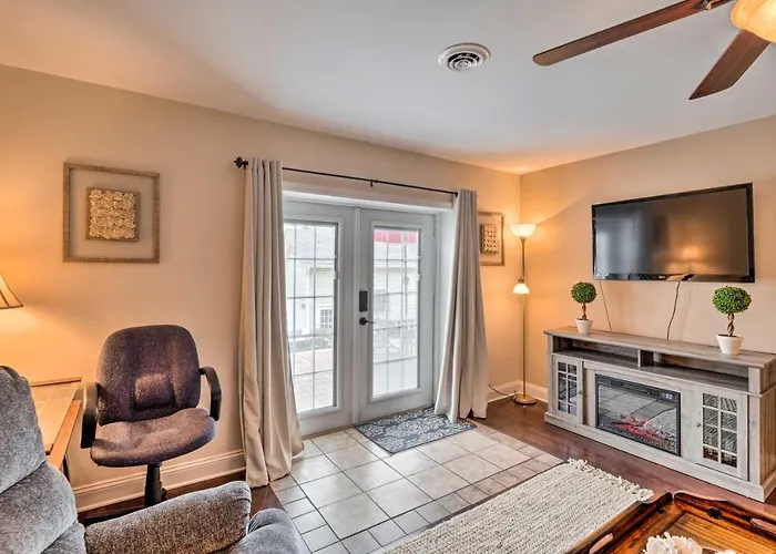 Bristol Escape With Patio, 2 Mi To Downtown!