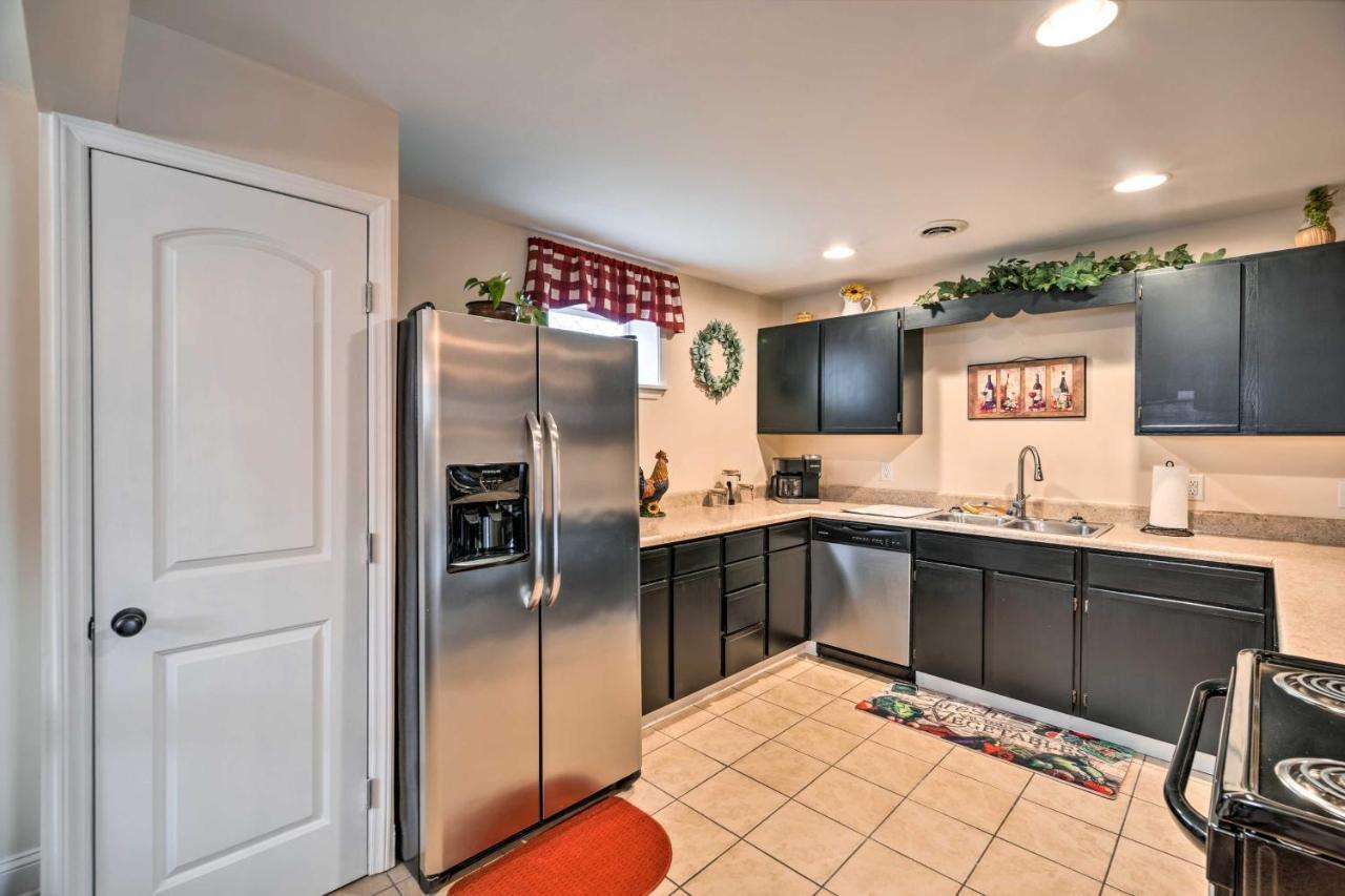 Escape With Patio, 2 Mi To Downtown! * Bristol