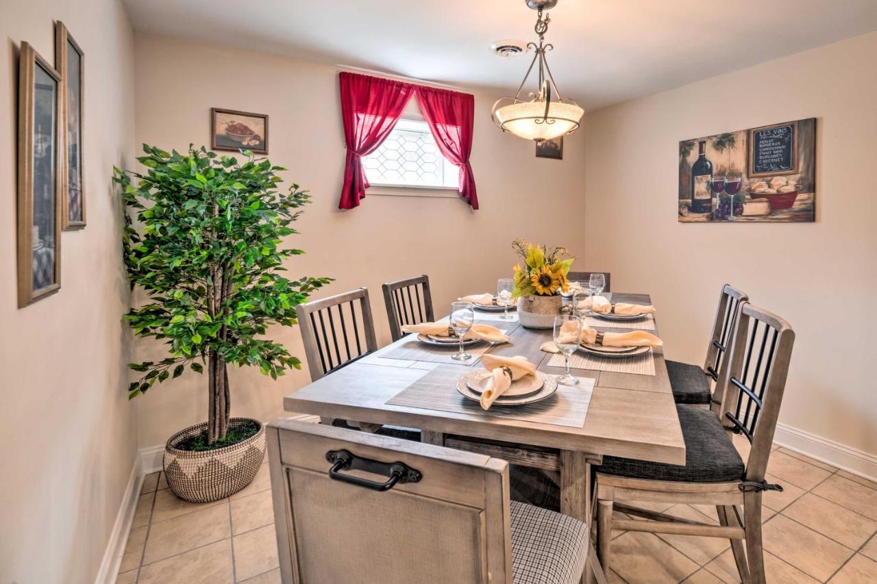 Escape With Patio, 2 Mi To Downtown! Hébergement de vacances Bristol